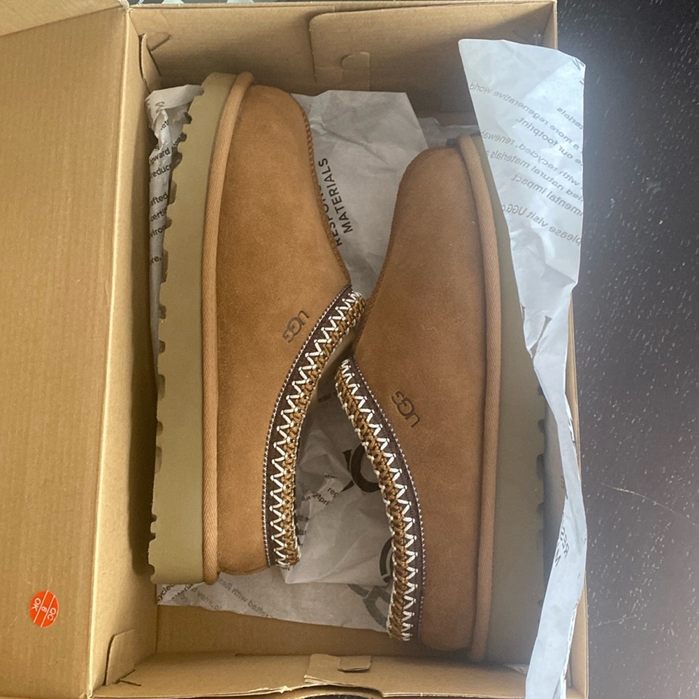 UGG Tasman Slipper Chestnut size 7